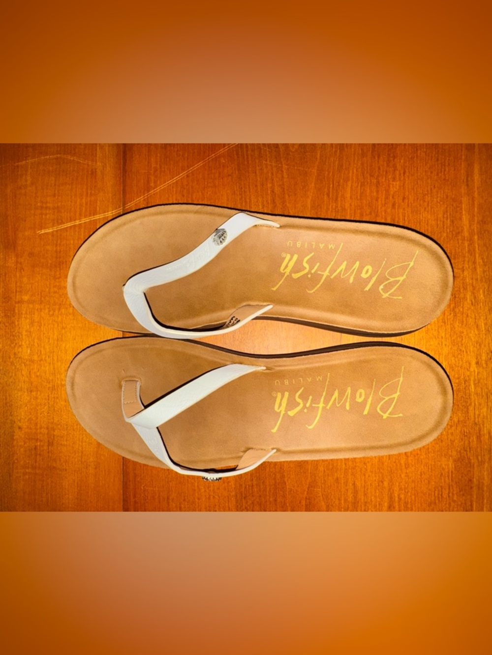 Blowfish flip flops women’s 8